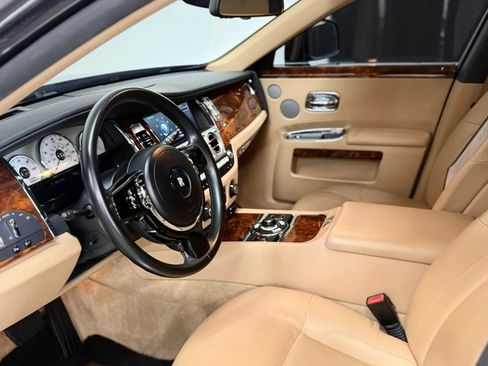 Used 2011 Rolls-Royce Ghost RWD image 16