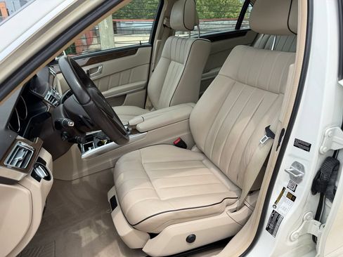 Used 2015 Mercedes-Benz E 350 4MATIC Sedan image 11