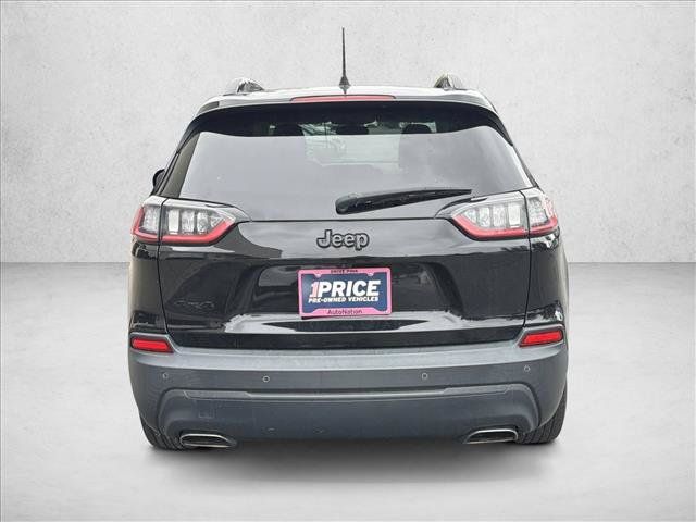 Used 2019 Jeep Cherokee Latitude Plus AWD/4WD image 7