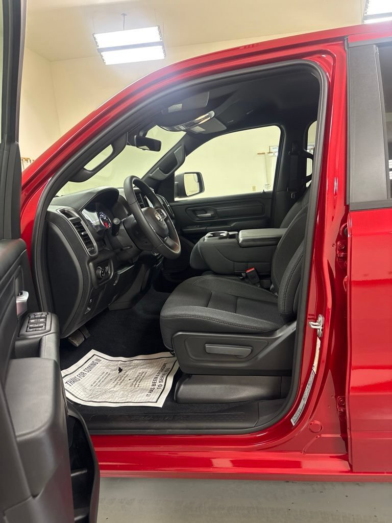 New 2026 RAM 1500 Express AWD/4WD image 10
