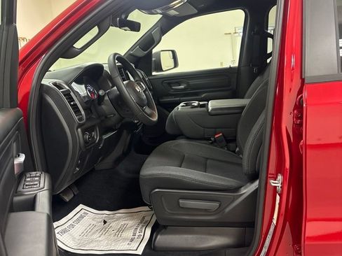 New 2026 RAM 1500 Express AWD/4WD image 10