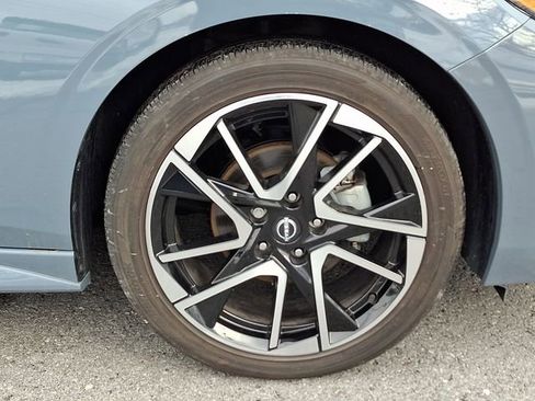 Used 2024 Nissan Sentra SR image 9