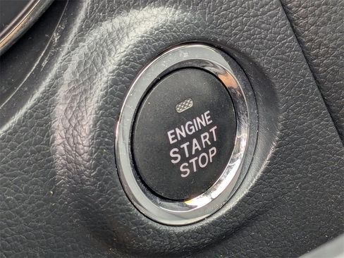 Used 2019 Subaru Outback 2.5i Limited image 32