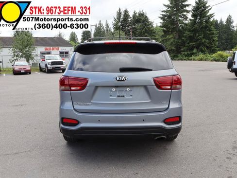 Used 2019 Kia Sorento S AWD/4WD image 7