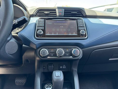 Used 2025 Nissan Versa SV FWD image 17