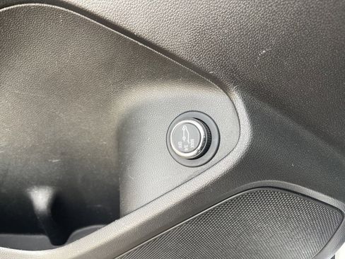 Certified 2024 Chevrolet TrailBlazer LT w/ Convenience Package image 33