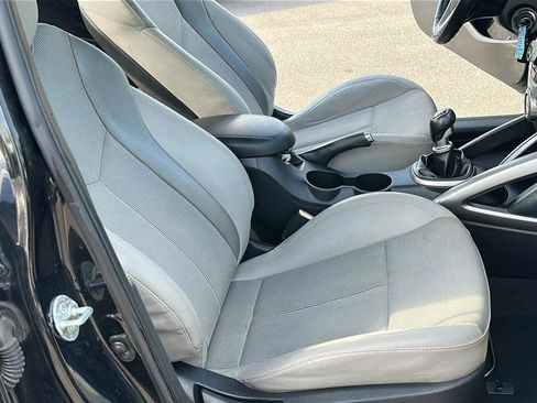 Used 2013 Hyundai Veloster w/ Style Pkg FWD image 26