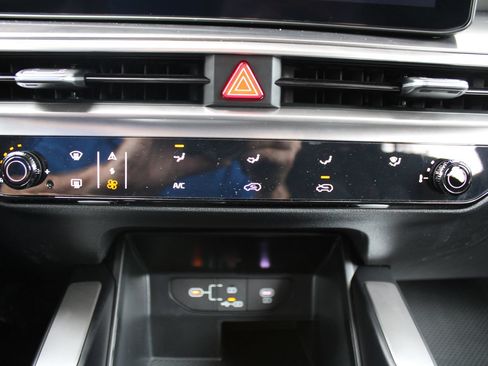 New 2026 Kia Sorento LX FWD image 35