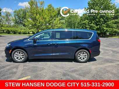 Used 2023 Chrysler Pacifica Touring-L