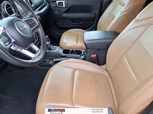 Used 2022 Jeep Wrangler Unlimited Sahara w/ Safety Group image 11