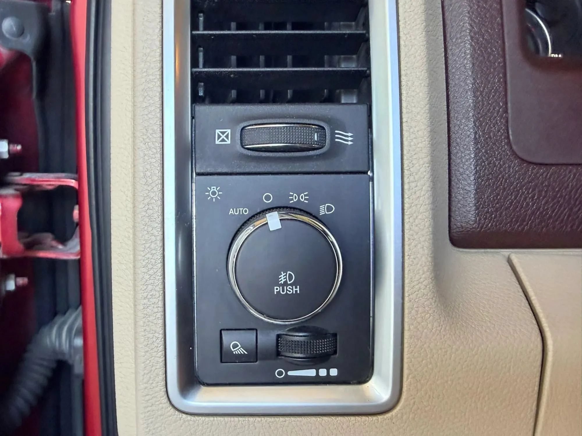 Used 2014 RAM 1500 Lone Star AWD/4WD image 23