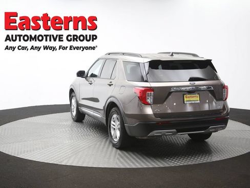 Used 2021 Ford Explorer XLT w/ Equipment Group 202A AWD/4WD image 65