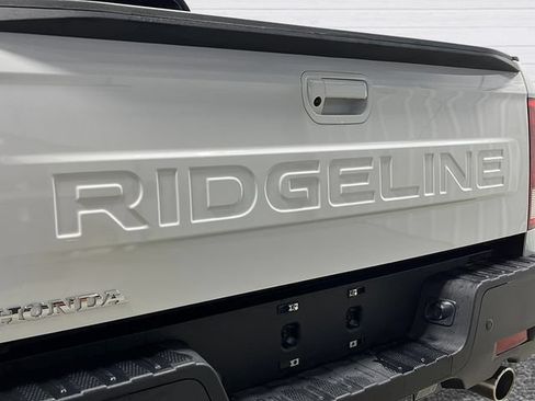 New 2026 Honda Ridgeline Black Edition image 6