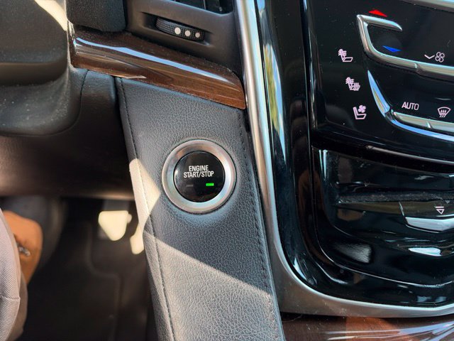 Used 2020 Cadillac Escalade Luxury AWD/4WD image 37