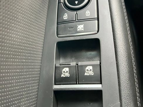 Used 2015 Hyundai Genesis 3.8 w/ Option Group 04 image 19