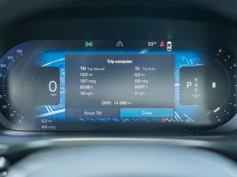 Used 2025 Volvo S60 B5 Plus AWD/4WD image 42