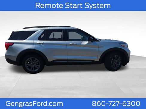 Certified 2022 Ford Explorer XLT w/ Equipment Group 202A AWD/4WD image 11