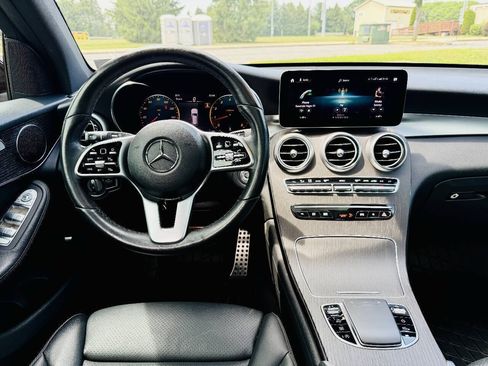 Used 2022 Mercedes-Benz GLC 300 4MATIC w/ AMG Line image 15