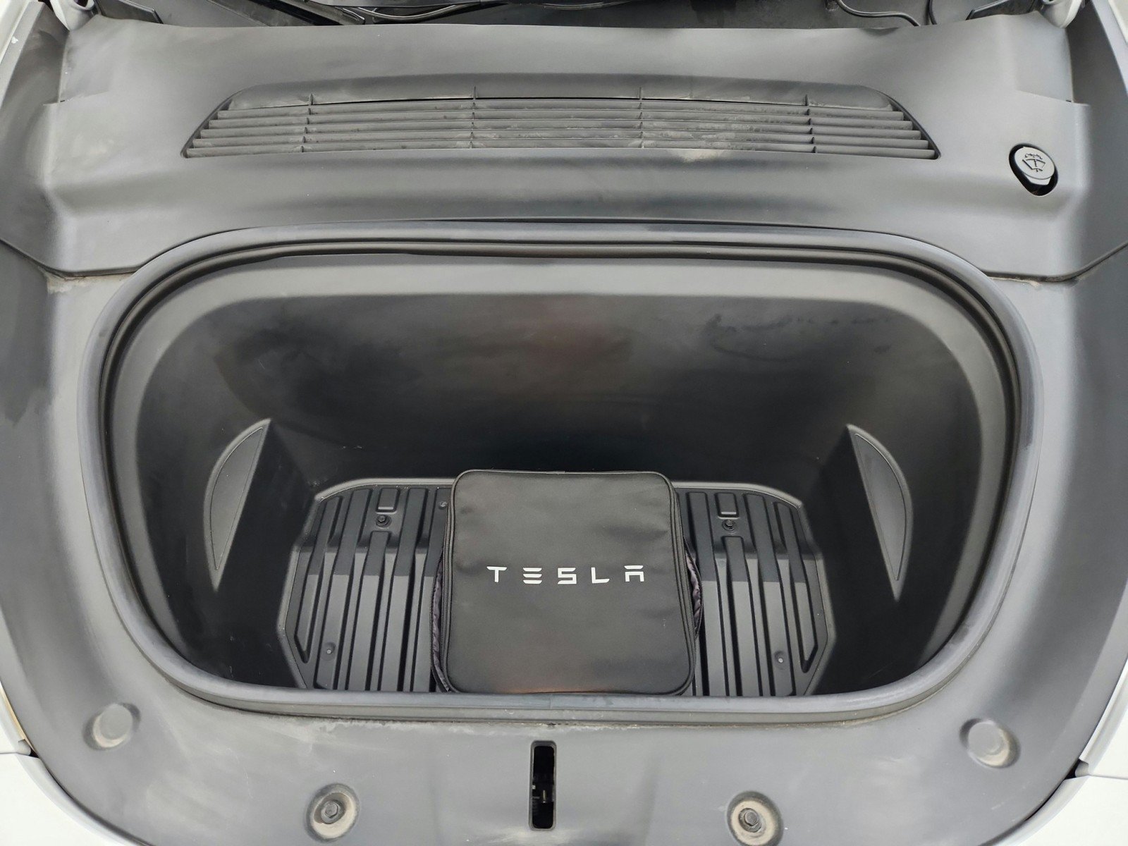 Used 2021 Tesla Model Y Performance AWD/4WD image 30