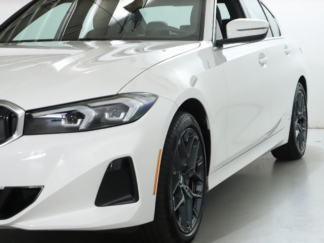 Used 2026 BMW 330i xDrive Sedan w/ Convenience Package AWD/4WD image 5