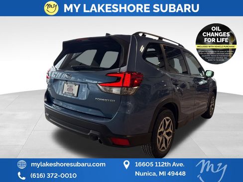 Certified 2023 Subaru Forester Premium image 11