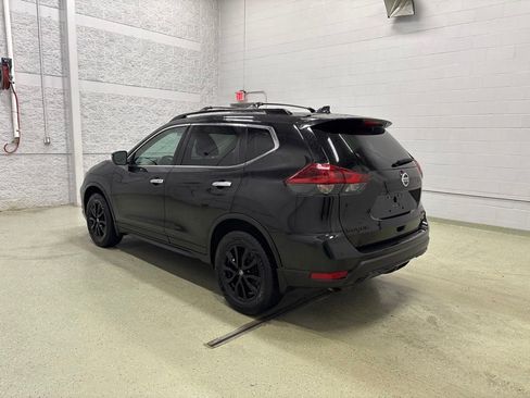 Used 2018 Nissan Rogue SV AWD/4WD image 7