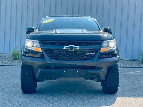 Used 2018 Chevrolet Colorado ZR2 w/ ZR2 Midnight Special Edition AWD/4WD image 3