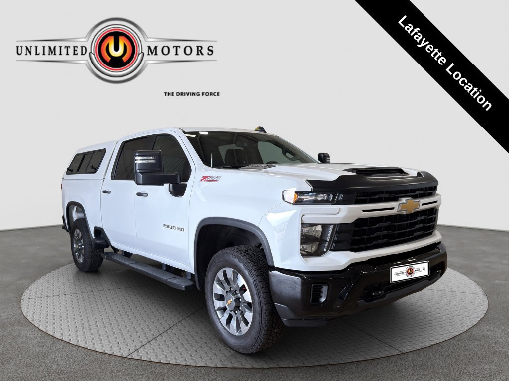Used 2024 Chevrolet Silverado 2500 Custom w/ Custom Convenience Package AWD/4WD image 1