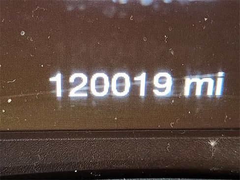 Used 2018 Jeep Grand Cherokee Limited w/ Luxury Group II image 27