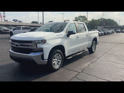 Certified 2022 Chevrolet Silverado 1500 LT w/ Convenience Package II AWD/4WD image 4