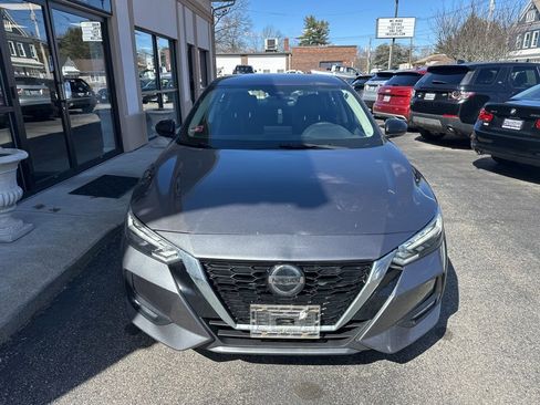 Used 2021 Nissan Sentra SR image 2