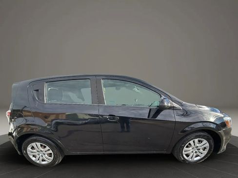 Used 2019 Chevrolet Sonic LT image 4