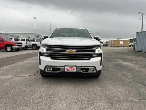 Used 2022 Chevrolet Silverado 1500 High Country w/ Safety Package II image 9