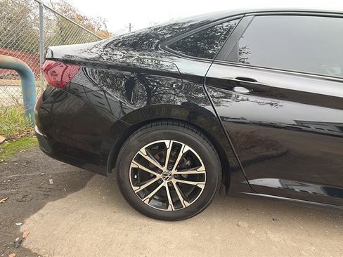 Used 2022 Volkswagen Jetta Sport image 19