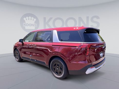 New 2026 Kia Carnival FWD image 8