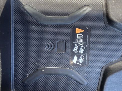 Used 2022 GMC Canyon AT4 w/ Trailering Package image 27