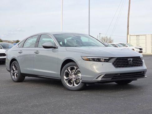 New 2026 Honda Accord EX-L image 2