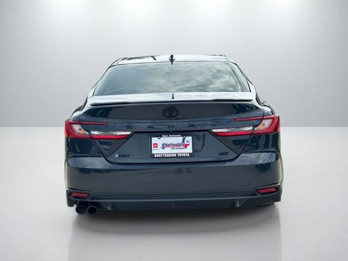 Used 2025 Toyota Camry SE w/ Convenience Package FWD image 6