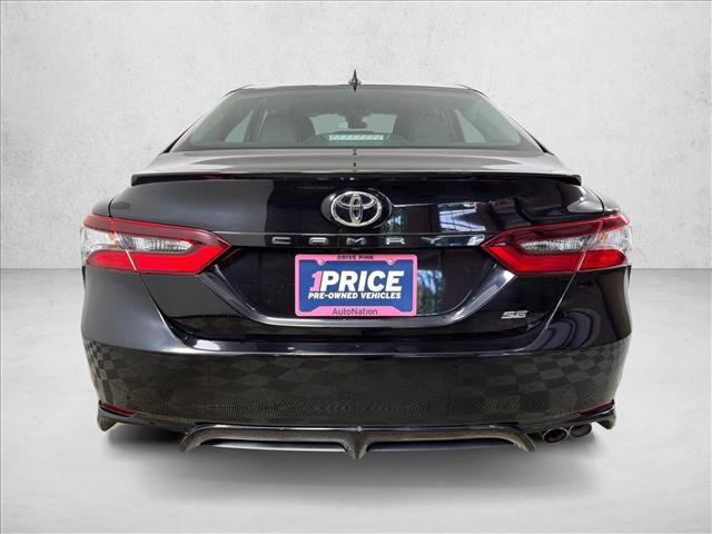 Used 2021 Toyota Camry SE FWD image 4