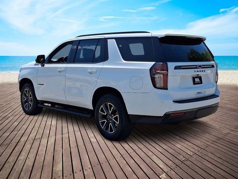 Used 2022 Chevrolet Tahoe Z71 w/ Luxury Package AWD/4WD image 4