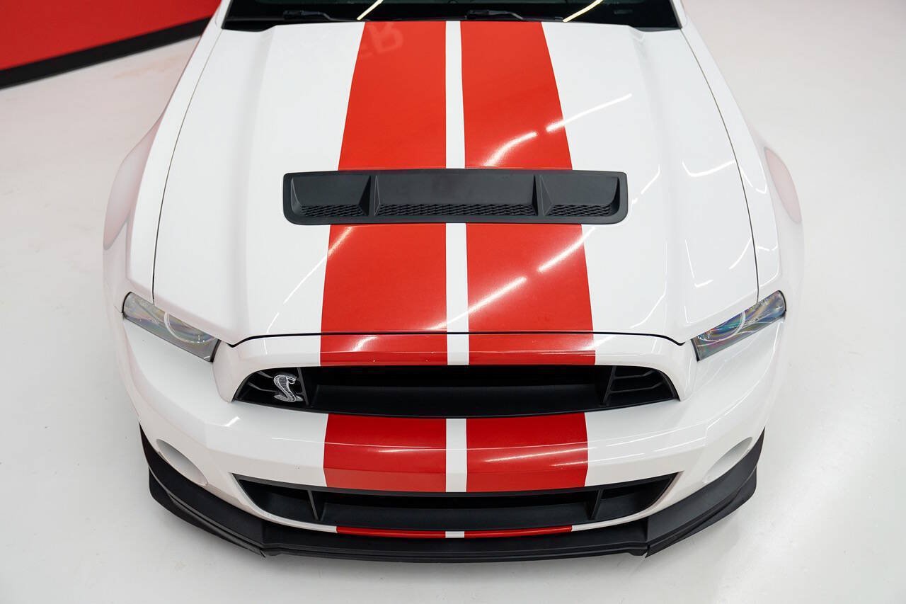Used 2013 Ford Mustang Shelby GT500 RWD image 3
