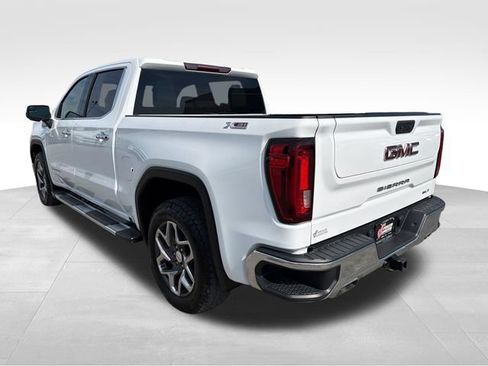 Used 2023 GMC Sierra 1500 SLT w/ SLT Premium Package AWD/4WD image 5