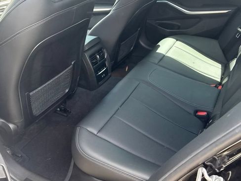 Used 2023 BMW 330i Sedan w/ M Sport Package RWD image 4