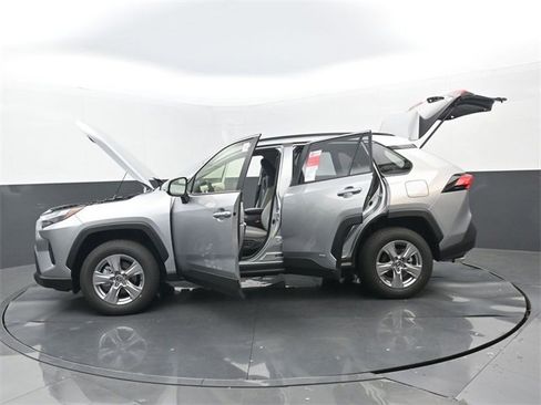 New 2025 Toyota RAV4 XLE image 32