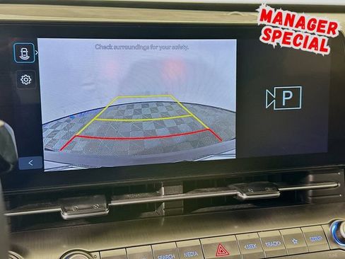 Used 2025 Hyundai Kona SEL FWD image 16