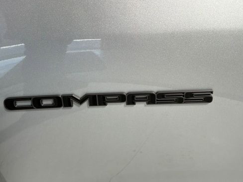 Certified 2025 Jeep Compass Latitude w/ Altitude Special Edition AWD/4WD image 29