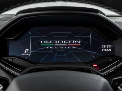 Used 2023 Lamborghini Huracan Tecnica image 14