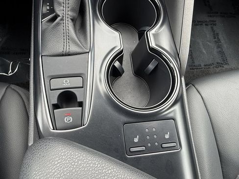 Used 2020 Toyota Camry SE w/ Audio Package AWD/4WD image 19
