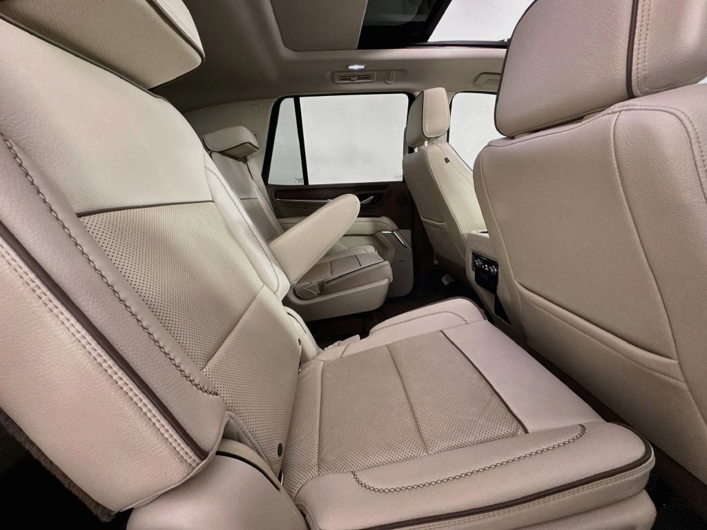 Used 2021 GMC Yukon Denali RWD image 37