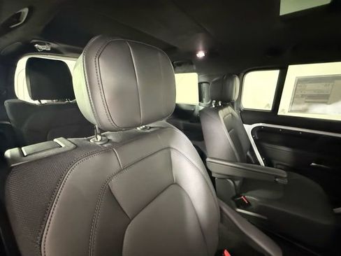 New 2026 Land Rover Defender 130 V8 AWD/4WD image 31
